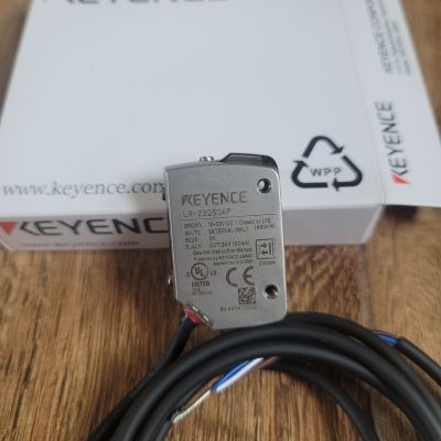 Cảm biến Keyence LR-ZB250AP (hàng mới - đặt 15-18 ngày) ()