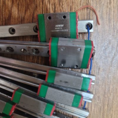 Ray trượt và con trượt Hiwin MGN7C (used, đã test) ()
