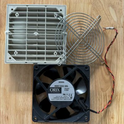 Quạt tản nhiệt Orix MDE1225-24L- 7 cánh, DC24V, 0.3A kèm lưới inox 119x119x25mm (used, đã test) ()