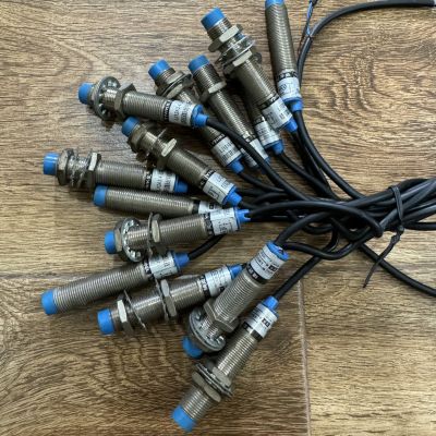 Cảm biến tiệm cận 3 dây NPN-NO LJ12A3-4-Z/BX độ dài tối thiểu 1m (used, đã test, kích thước trong hình) ()