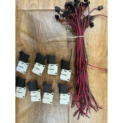 Van điện từ 4 cổng SMC VQD1121-5M-M5 có dây như hình (used, kèm dây) ()